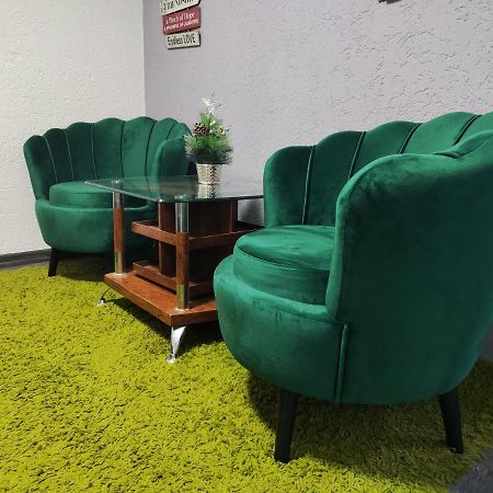 Vini Studio With Private Parking Скопье Экстерьер фото