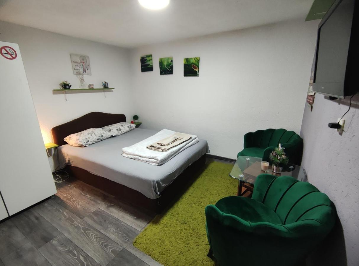 Vini Studio With Private Parking Скопье Экстерьер фото